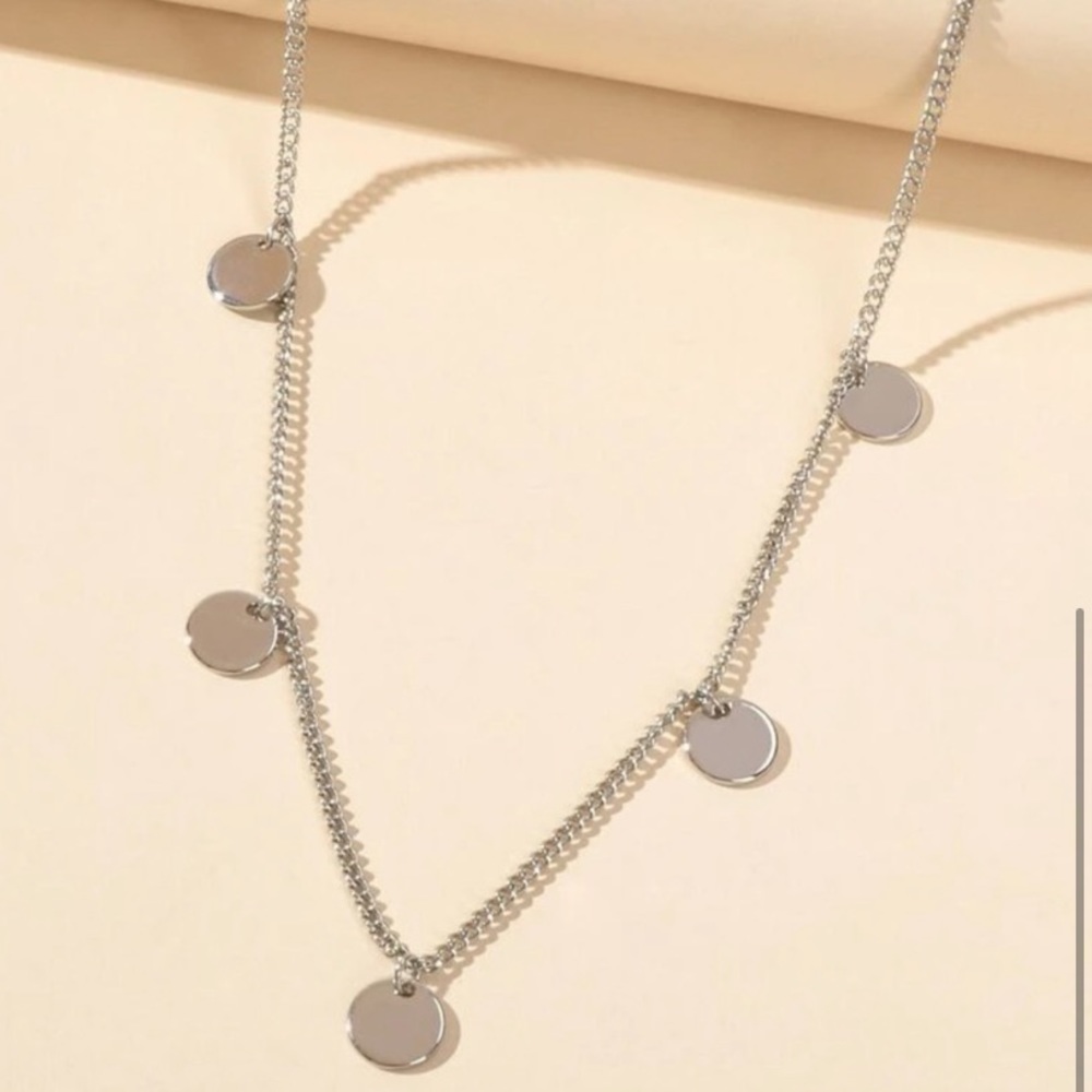 Silver Discs Necklace